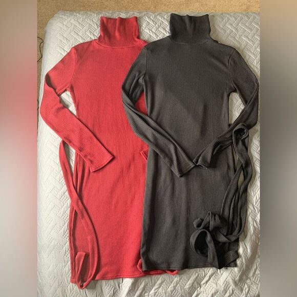 Elegant Turtleneck Sweater Dress - Charcoal and Scarlet - Picture 1 of 5